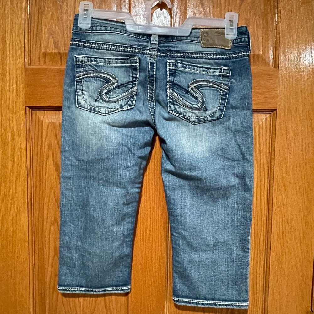 SILVER JEANS Tuesday Crop Women's 28 Thick Stitch Capri Blue Denim Jeans - Picture 2 of 7